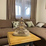 Izabella Vendeghaz Appartement