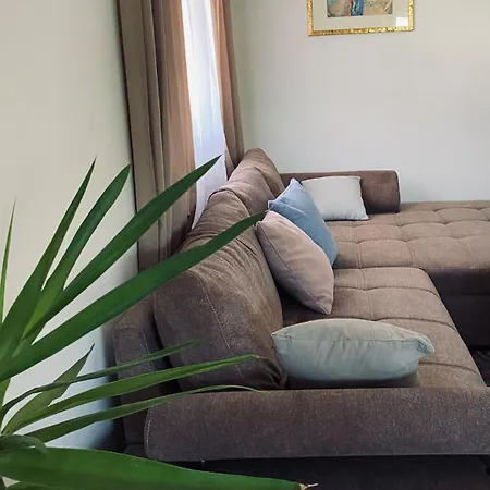 Apartment Izabella Vendeghaz *